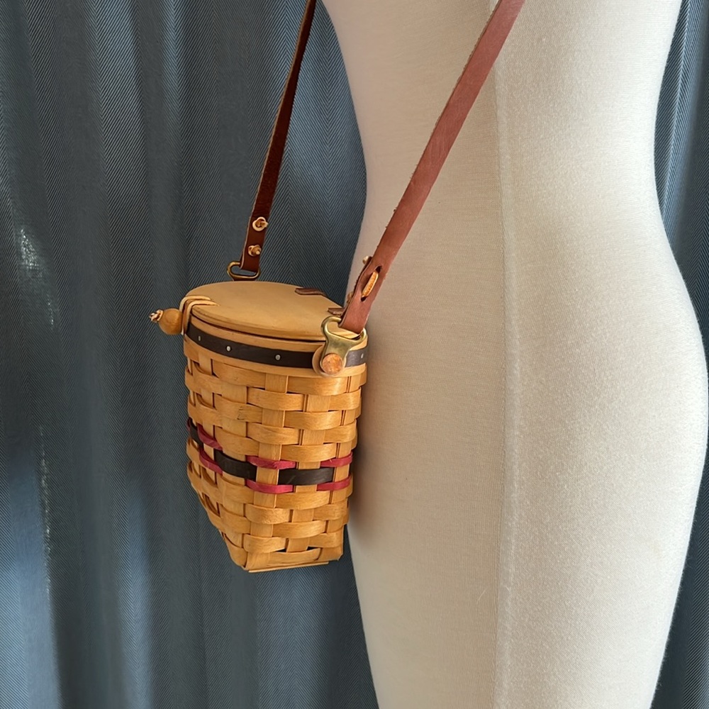 Handmade vintage basket purse - Picture 3 of 12